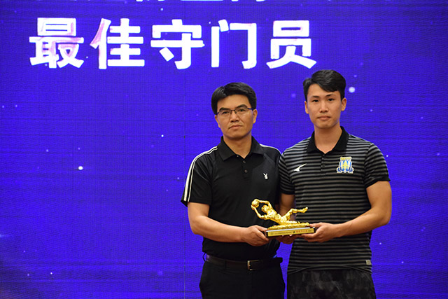 东契奇32+6+9小卡复出15分 独行侠险胜快船1-1