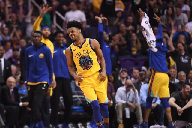 周琦23分沃特森22分 广东11连胜终结广州7连胜